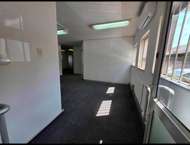 OFFICE PROPERTY TO RENT IN LYNNWOOD